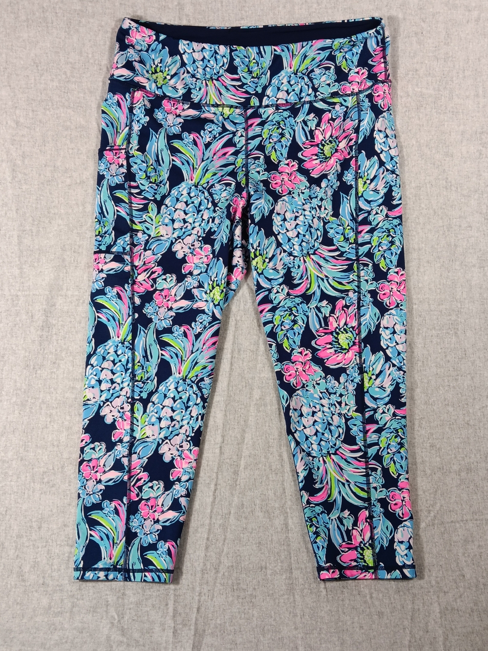 Lilly Pulitzer Luxletic Navy Floral Capri Atletic Leggings Size XXL
